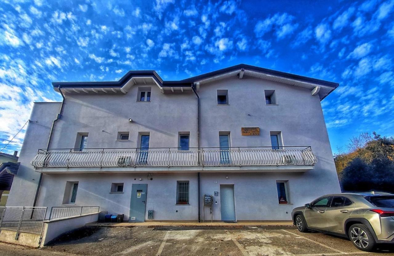Foresteria Del Borgo Etrusco Lonato Bagian luar foto
